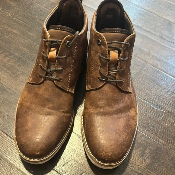 Steve Madden Chukka boots men\'s size 11 Tan distressed Steve Madden | Shoes | Steve Madden Chukka Boots Mens Size 1  main image 3